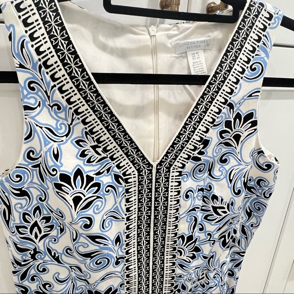 London Times Petite Shift Dress Sleeveless Blue White Floral Dress 4P NWOT - Picture 3 of 12